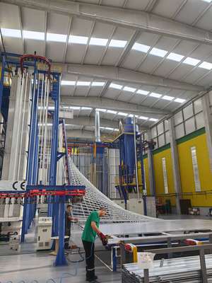 Full-Automatic Vertical Powder Coating Line for Aluminum Profiles